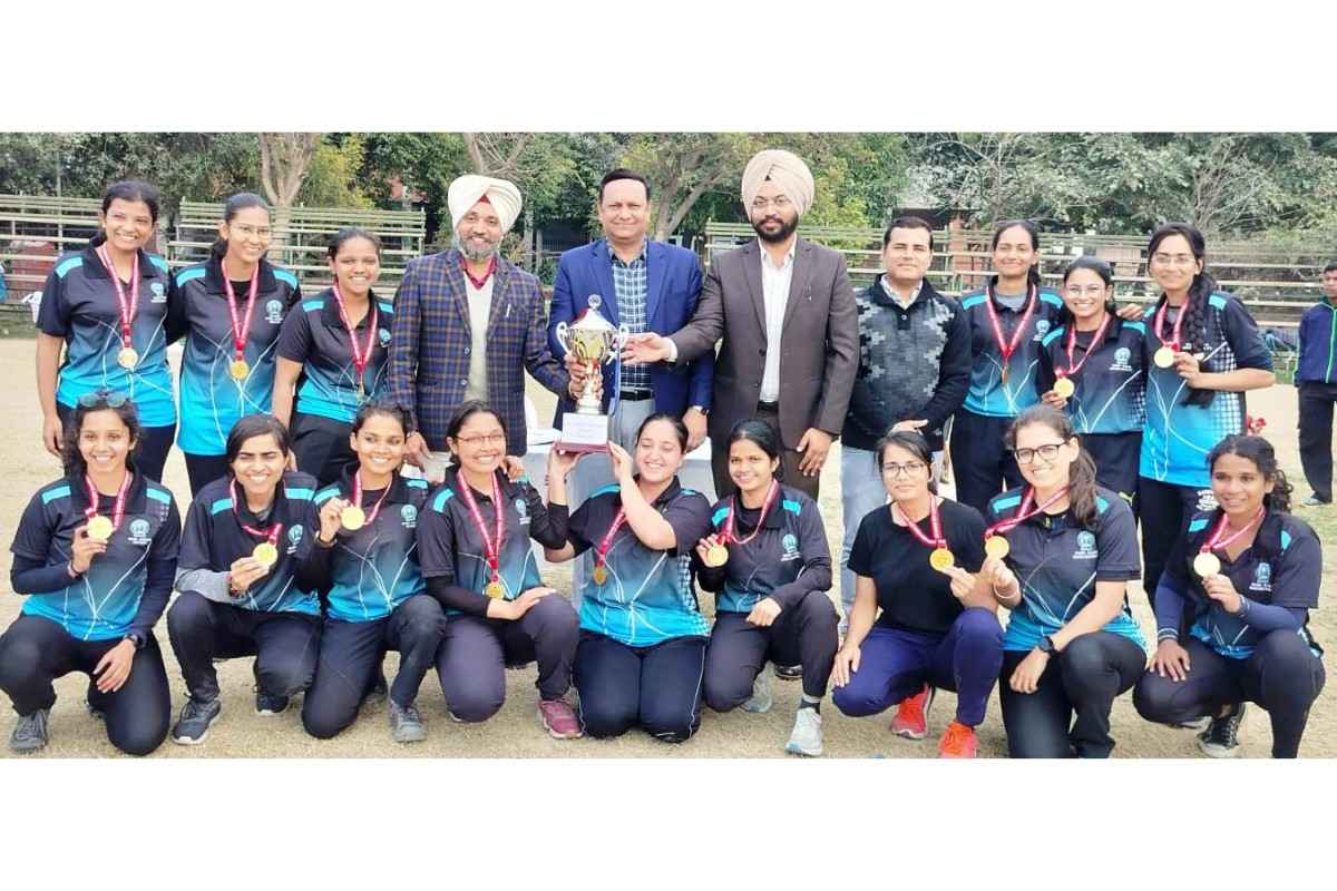 Untitleddesig GNDU गर्ल्स क्रिकेट टूर्नामेंट: मैदान में दिखा जोश, MYAS डिपार्टमेंट ने मारी बाज़ी!