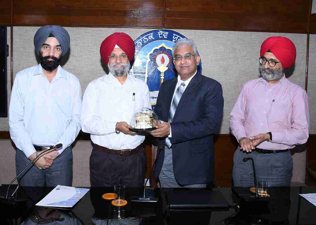 Prof. B. Shadrach, Director of CEMCA, addressing GNDU Vice-Chancellor Prof. Karamjeet Singh, Registrar Prof. K. S. Chahal, and faculty members during an interactive session on digital education and NEP 2020 in Amritsar